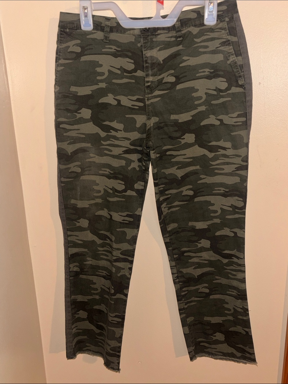Buffalo by David Bitton Women’s Olive Camo Utility Pants Size 8